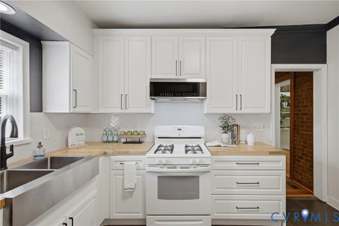 Tiny photo for 209 W Clay Street, Richmond, VA 23220 (MLS # 2622191)