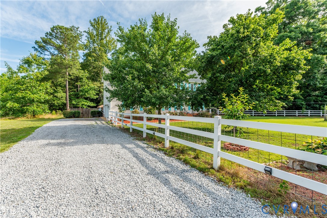 7698 Rural Point Road
