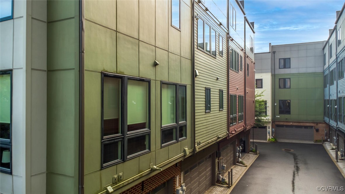 447 Nottoway Walk