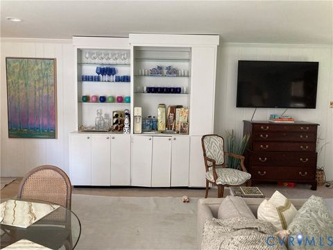 Tiny photo for 4108 Wythe Avenue, Richmond, VA 23221 (MLS # 2611992)