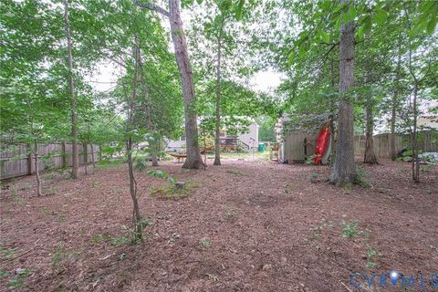Tiny photo for 424 N James Street, Ashland, VA 23005 (MLS # 2612026)