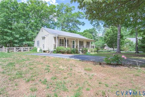 Tiny photo for 424 N James Street, Ashland, VA 23005 (MLS # 2612026)