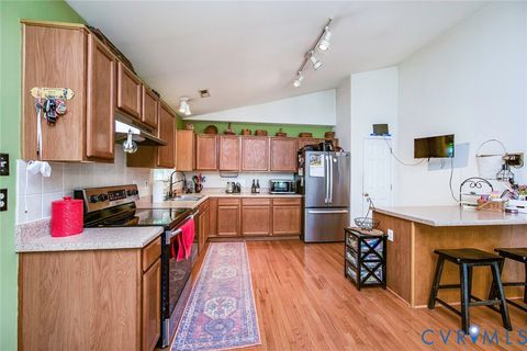 Tiny photo for 424 N James Street, Ashland, VA 23005 (MLS # 2612026)
