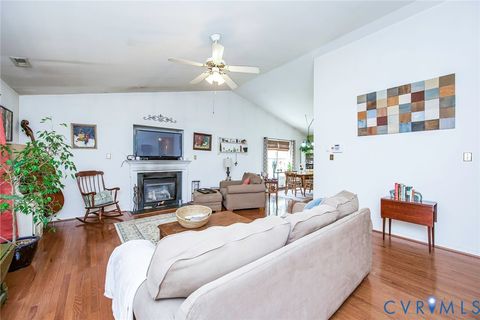 Tiny photo for 424 N James Street, Ashland, VA 23005 (MLS # 2612026)