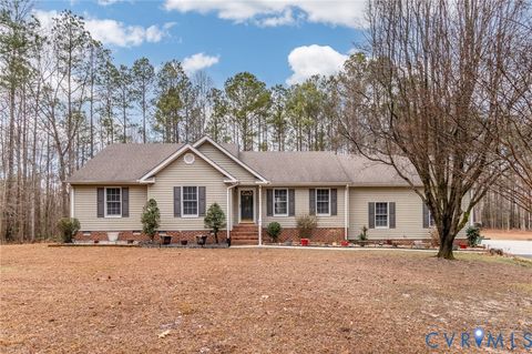 Photo of 11118 Warwick Drive, Petersburg, VA 23805 (MLS # 2603925)