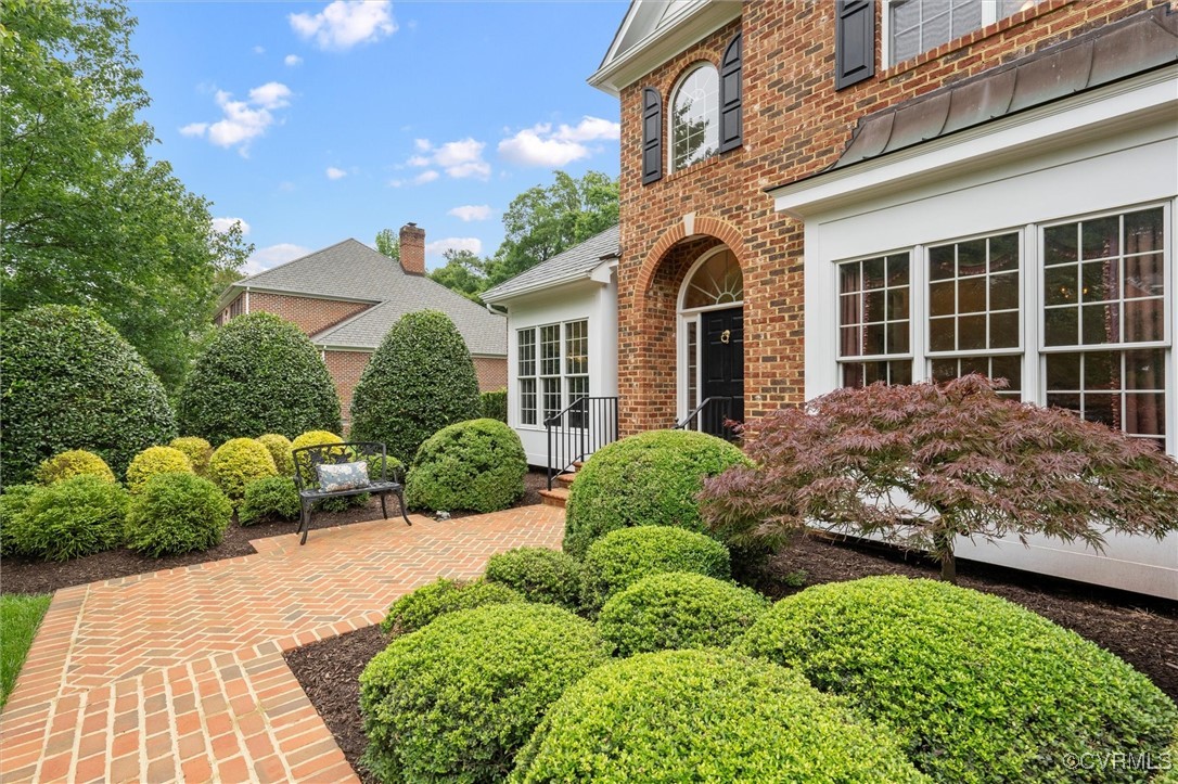 91 W Square Drive