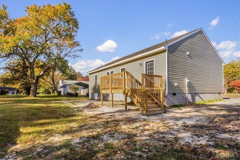 A home in South Chesterfield