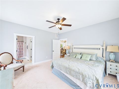 Tiny photo for 208 Thomas Circle, Farmville, VA 23901 (MLS # 2610496)