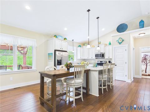 Tiny photo for 208 Thomas Circle, Farmville, VA 23901 (MLS # 2610496)