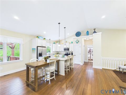 Tiny photo for 208 Thomas Circle, Farmville, VA 23901 (MLS # 2610496)