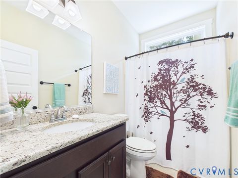 Tiny photo for 208 Thomas Circle, Farmville, VA 23901 (MLS # 2610496)