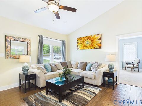 Tiny photo for 208 Thomas Circle, Farmville, VA 23901 (MLS # 2610496)