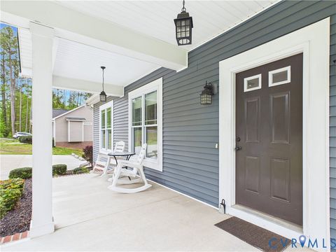 Tiny photo for 208 Thomas Circle, Farmville, VA 23901 (MLS # 2610496)
