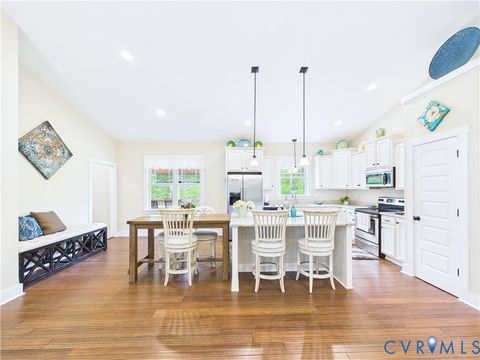 Tiny photo for 208 Thomas Circle, Farmville, VA 23901 (MLS # 2610496)