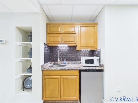 Tiny photo for 208 Thomas Circle, Farmville, VA 23901 (MLS # 2610496)
