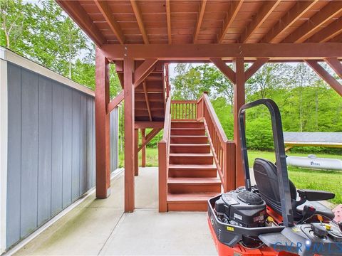 Tiny photo for 208 Thomas Circle, Farmville, VA 23901 (MLS # 2610496)