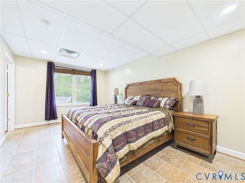 Tiny photo for 208 Thomas Circle, Farmville, VA 23901 (MLS # 2610496)