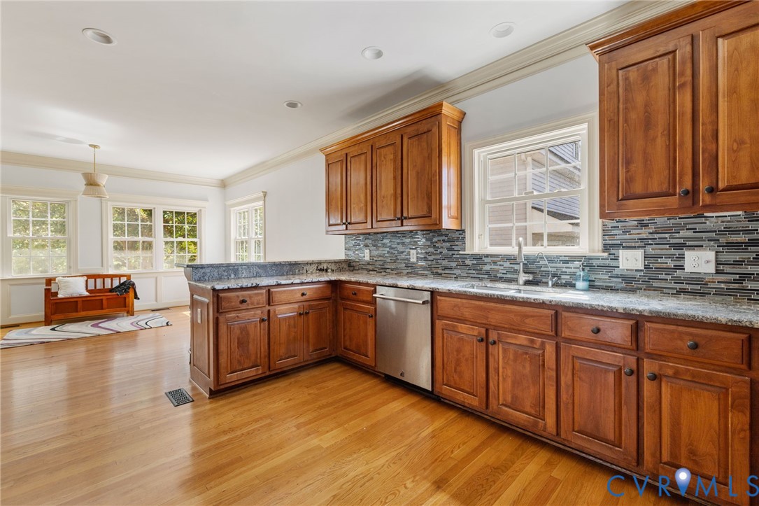 Powhatan, Virginia 23139, United States, 5 Bedrooms Bedrooms, ,4 BathroomsBathrooms,Residential,Active,244266