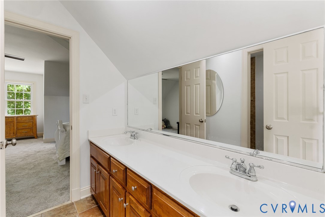 Powhatan, Virginia 23139, United States, 5 Bedrooms Bedrooms, ,4 BathroomsBathrooms,Residential,Active,244266