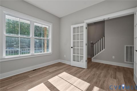 Tiny photo for 4 Shirley Commons Place, New Kent, VA 23140 (MLS # 2525044)