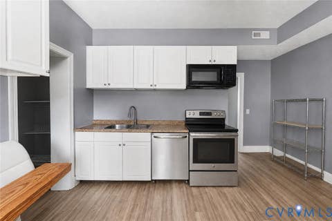 Tiny photo for 405 Smithfield Avenue, Hopewell, VA 23860 (MLS # 2621970)