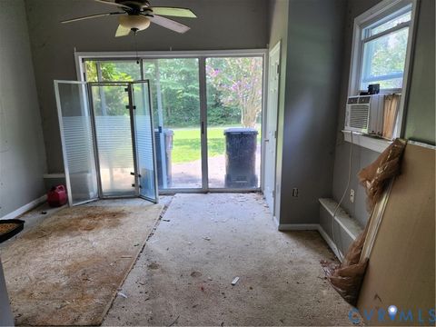Tiny photo for 816 N Lakeshore Drive, Louisa, VA 23093 (MLS # 2619671)