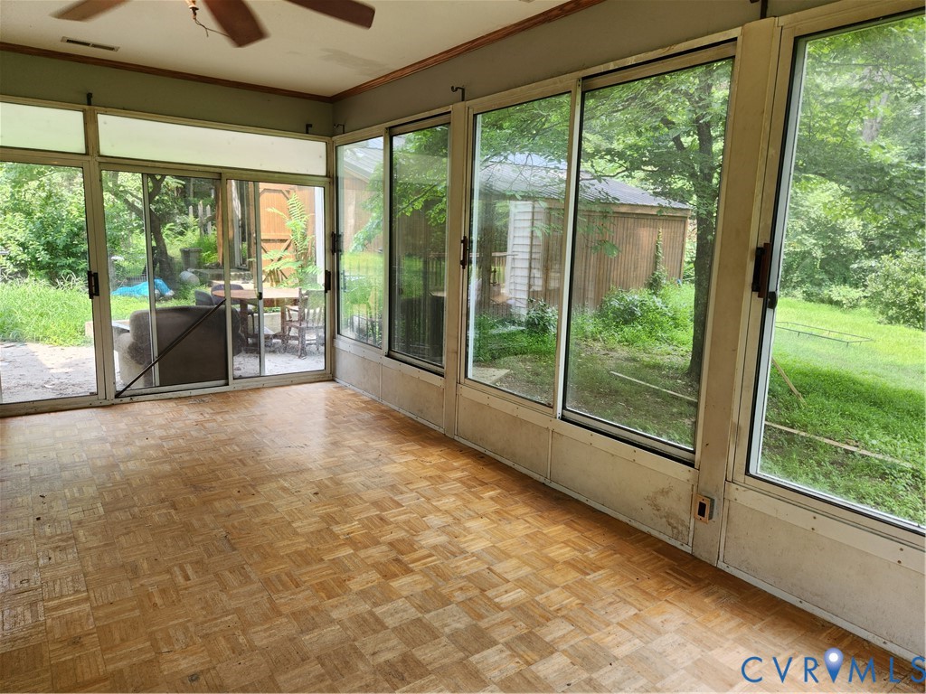 816 N Lakeshore Drive
