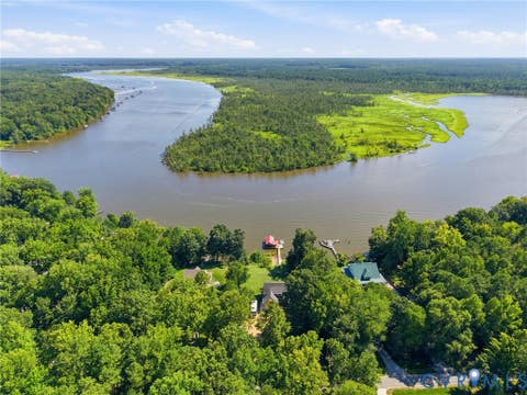 Tiny photo for 210 Riverview Road, Stevensville, VA 23161 (MLS # 2620913)