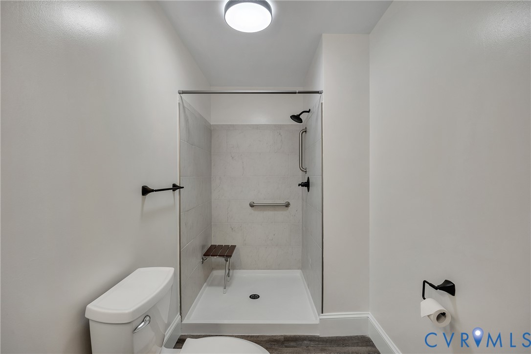 Henrico, Virginia 23238, United States, 6 Bedrooms Bedrooms, ,4 BathroomsBathrooms,Residential,Pending,211390