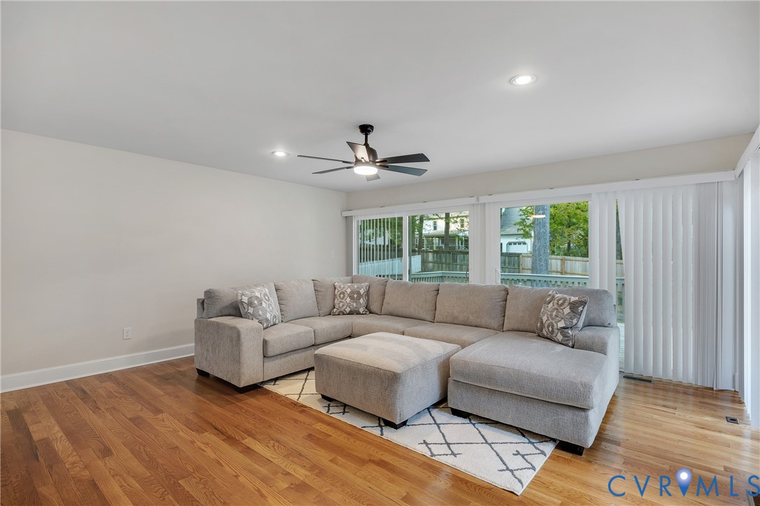 Henrico, Virginia 23238, United States, 6 Bedrooms Bedrooms, ,4 BathroomsBathrooms,Residential,Pending,211390