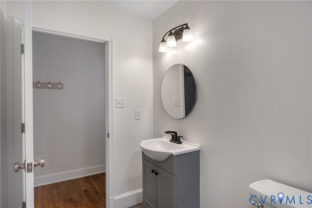 Henrico, Virginia 23238, United States, 6 Bedrooms Bedrooms, ,4 BathroomsBathrooms,Residential,Pending,211390