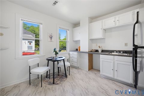 Tiny photo for 702 Westwood Avenue, Hampton, VA 23661 (MLS # 2609297)