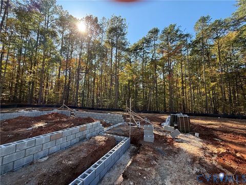 Tiny photo for 141 Jamestown Lane, Bracey, VA 23919 (MLS # 2530433)