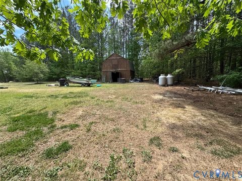 Tiny photo for 5704 Brills Road, Mc Kenney, VA 23872 (MLS # 2611534)