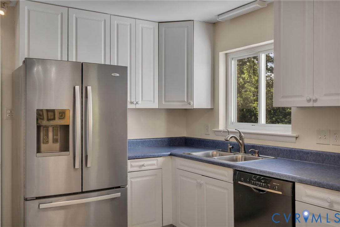 Henrico, Virginia 23229, United States, 4 Bedrooms Bedrooms, ,3 BathroomsBathrooms,Residential,Active,199242