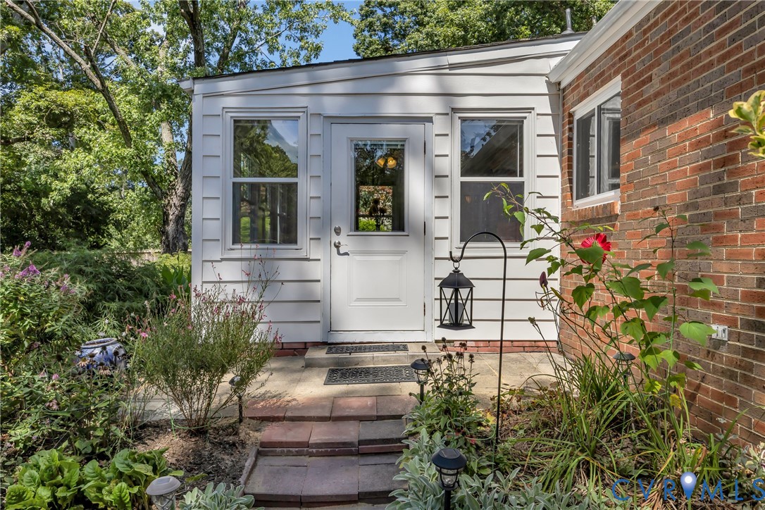 Henrico, Virginia 23229, United States, 4 Bedrooms Bedrooms, ,3 BathroomsBathrooms,Residential,Active,199242