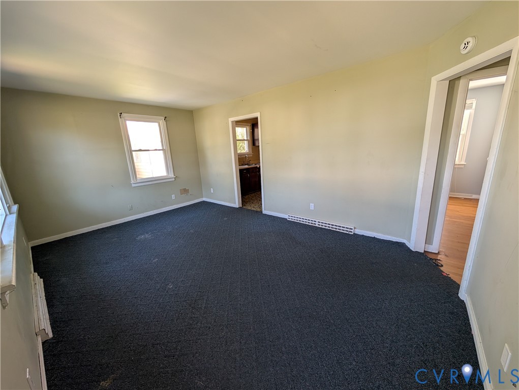 215 N Kalmia Avenue
