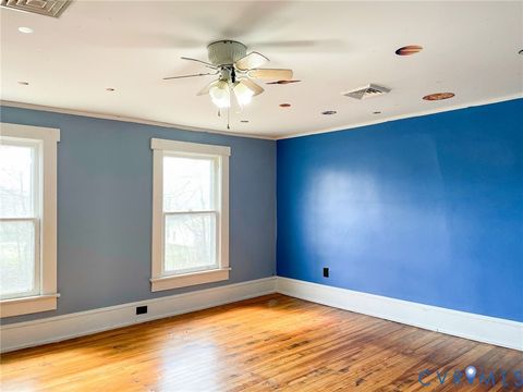 Tiny photo for 1016 Court Street, Victoria, VA 23974 (MLS # 2606463)