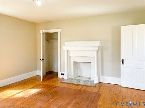 Tiny photo for 1016 Court Street, Victoria, VA 23974 (MLS # 2606463)