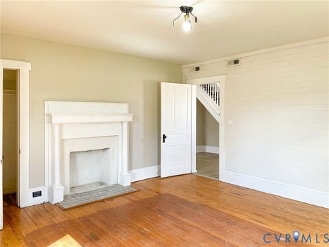 Tiny photo for 1016 Court Street, Victoria, VA 23974 (MLS # 2606463)