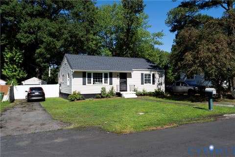 Tiny photo for 2718 Stacie Road, Richmond, VA 23224 (MLS # 2617881)