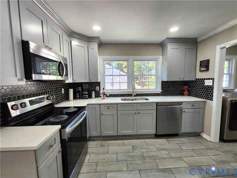 Tiny photo for 2718 Stacie Road, Richmond, VA 23224 (MLS # 2617881)