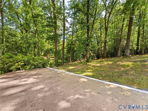 Tiny photo for 4111 Stratford Road, Richmond, VA 23225 (MLS # 2614386)