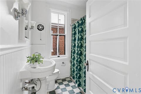 Tiny photo for 2221 Stuart Avenue, Richmond, VA 23220 (MLS # 2620098)