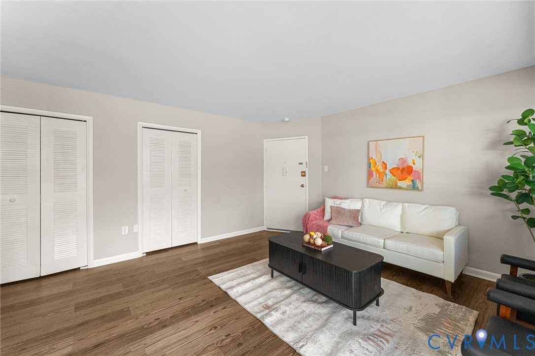5610 Crenshaw Road 1213