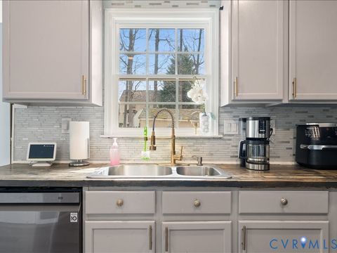 Tiny photo for 7907 Waterman Lane, Chesterfield, VA 23832 (MLS # 2602674)