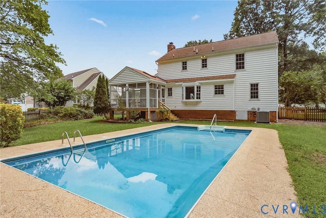 10212 Heritage Lane