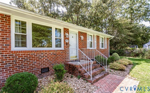 Tiny photo for 1905 Evanrude Court, Sandston, VA 23150 (MLS # 2625885)
