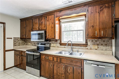 Tiny photo for 1905 Evanrude Court, Sandston, VA 23150 (MLS # 2625885)