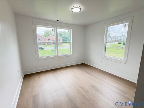 Tiny photo for 321 St Marks Street, Petersburg, VA 23803 (MLS # 2530385)